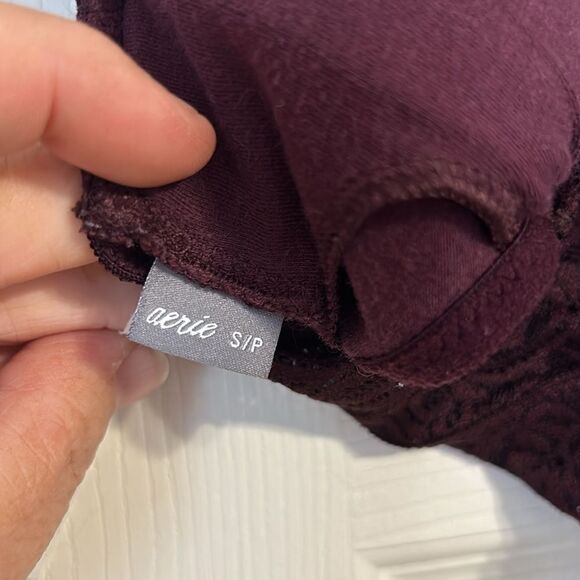 AERIE Size Small Maroon Wine Bralette Adjustable Halter Straps Padded Removable - Picture 6 of 7